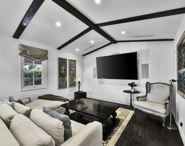 1203 Park Way - Photo Thumbnail 4
