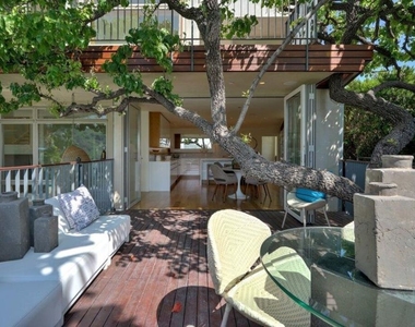 2439 Carman Crest Drive - Photo Thumbnail 15