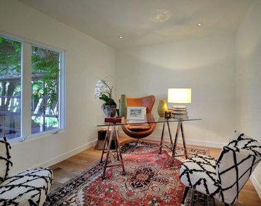 2439 Carman Crest Drive - Photo Thumbnail 14