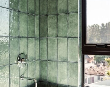 2822 1/2 Avenel Street - Photo Thumbnail 14