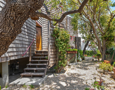 29233 Heathercliff Road - Photo Thumbnail 18