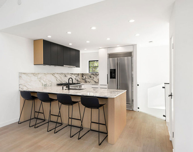 29233 Heathercliff Road - Photo Thumbnail 6