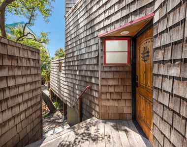 29233 Heathercliff Road - Photo Thumbnail 19