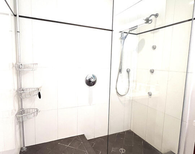 1200 N Sweetzer Avenue - Photo Thumbnail 12