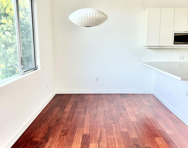 1200 N Sweetzer Avenue - Photo Thumbnail 7