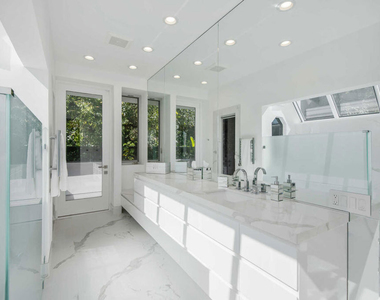 1250 Angelo Drive - Photo Thumbnail 20
