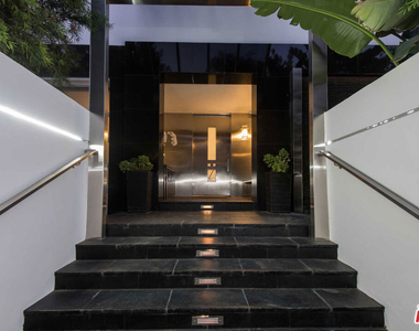 1250 Angelo Drive - Photo Thumbnail 22