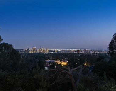 1250 Angelo Drive - Photo Thumbnail 15