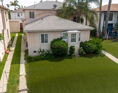 1708 S Crescent Heights Boulevard - Photo Thumbnail 1