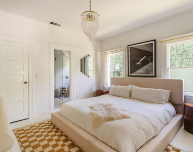 1163 Nelrose Avenue - Photo Thumbnail 8