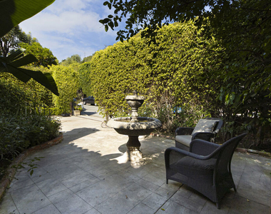1407 N Beverly Drive - Photo Thumbnail 6