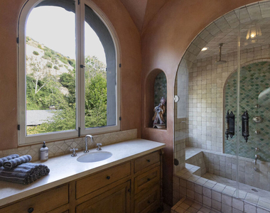 1407 N Beverly Drive - Photo Thumbnail 54