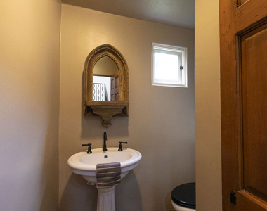 1407 N Beverly Drive - Photo Thumbnail 46