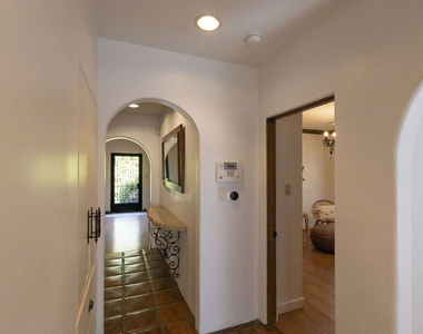 1407 N Beverly Drive - Photo Thumbnail 25