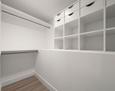 6821 E Ocean Boulevard - Photo Thumbnail 7