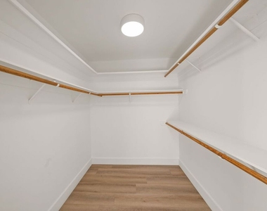6821 E Ocean Boulevard - Photo Thumbnail 8