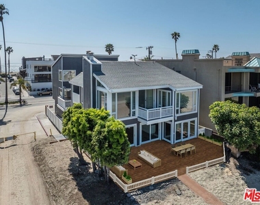 6821 E Ocean Boulevard - Photo Thumbnail 15