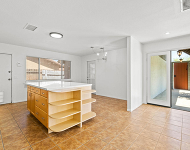 73425 San Nicholas Avenue - Photo Thumbnail 5