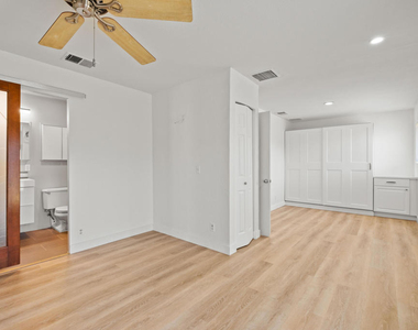 73425 San Nicholas Avenue - Photo Thumbnail 15