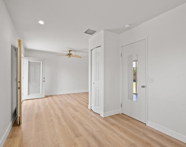 73425 San Nicholas Avenue - Photo Thumbnail 17