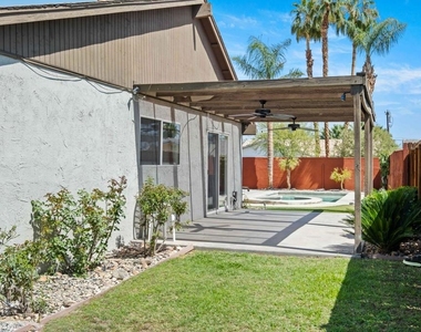 73425 San Nicholas Avenue - Photo Thumbnail 29