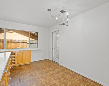 73425 San Nicholas Avenue - Photo Thumbnail 10