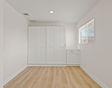 73425 San Nicholas Avenue - Photo Thumbnail 18