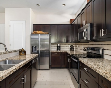 53385 Avenida Mendoza - Photo Thumbnail 15