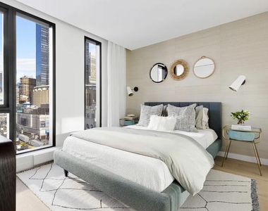 300 West 30th Street - Photo Thumbnail 3