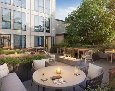 300 West 30th Street - Photo Thumbnail 7