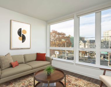 1401 East Madison Street - Photo Thumbnail 14