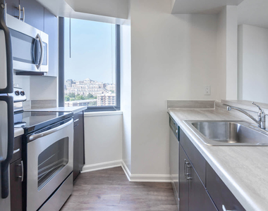 2250 Clarendon Blvd. - Photo Thumbnail 4