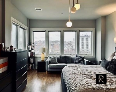 90 Bay Street Landing - Photo Thumbnail 19