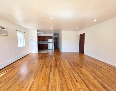 21923 114th Road - Photo Thumbnail 2
