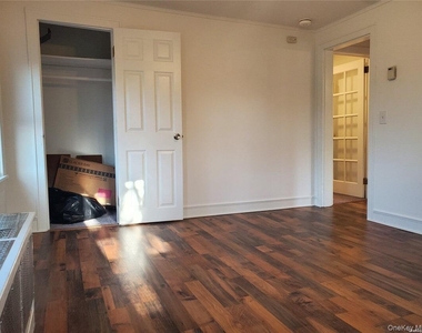 40 Amity Street - Photo Thumbnail 3