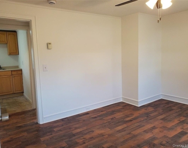 40 Amity Street - Photo Thumbnail 2