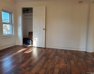 40 Amity Street - Photo Thumbnail 4