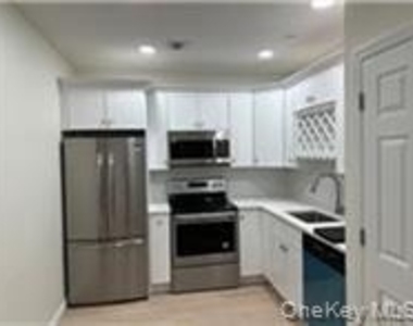 248-20 Jericho Turnpike - Photo Thumbnail 2