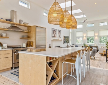 85 Camberly Road - Photo Thumbnail 6