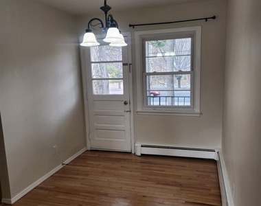 2710 South - Photo Thumbnail 5