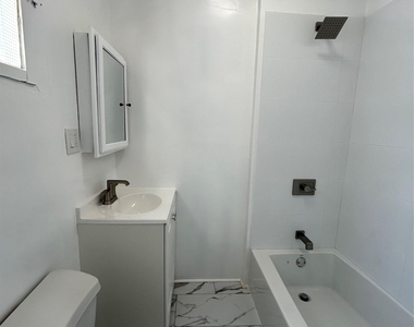 206-208 W Main Street - Photo Thumbnail 5
