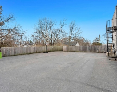 1550 Montauk Highway - Photo Thumbnail 4