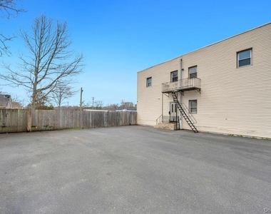 1550 Montauk Highway - Photo Thumbnail 5
