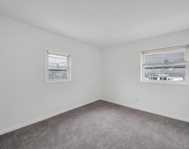 1550 Montauk Highway - Photo Thumbnail 18