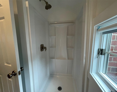41 Chestnut Avenue - Photo Thumbnail 7