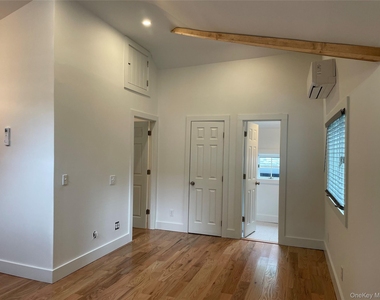 41 Chestnut Avenue - Photo Thumbnail 1