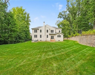 11 Fraydun Lane - Photo Thumbnail 19