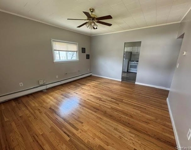 223 Hudson Street - Photo Thumbnail 39