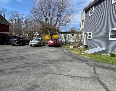 223 Hudson Street - Photo Thumbnail 10
