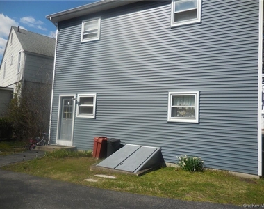 223 Hudson Street - Photo Thumbnail 9